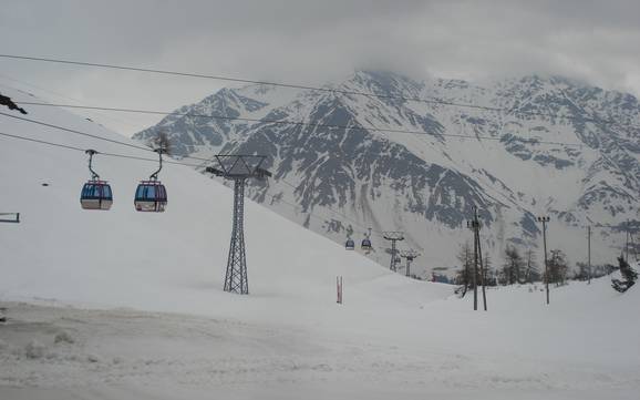 Grootste hoogteverschil in de vakantieregio San Bernardino Mesolcina Calanca – skigebied San Bernardino Grootste hoogteverschil in de vakantieregio San Bernardino Mesolcina Calanca – skigebied San Bernardino